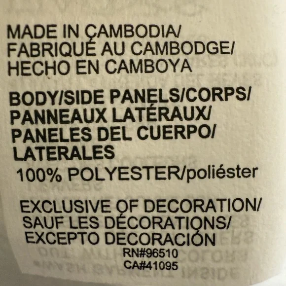 NWT: UA Zone Pro Satin White Tank Top🍁 - Picture 7 of 12